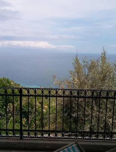 Awesome View In At Petri Di Sali